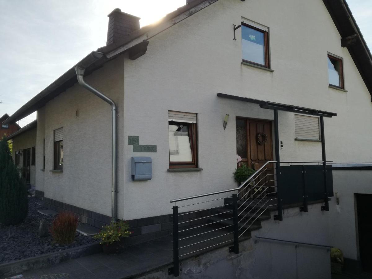 Ferienwohnung Edi Fischer Oberfell エクステリア 写真