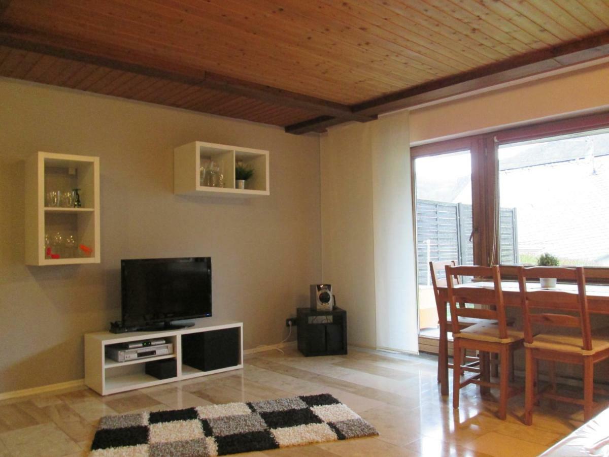 Ferienwohnung Edi Fischer Oberfell エクステリア 写真